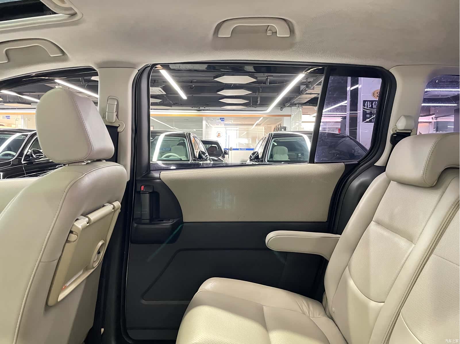 Mazda 5, 2010 38