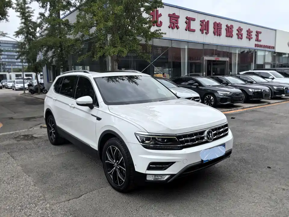 Volkswagen Tiguan L