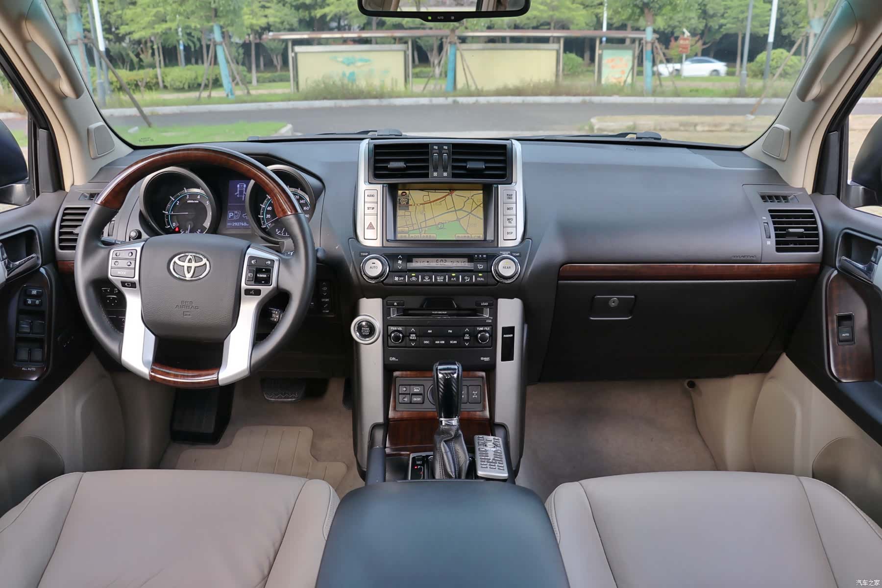 Toyota Prado, 2012 11