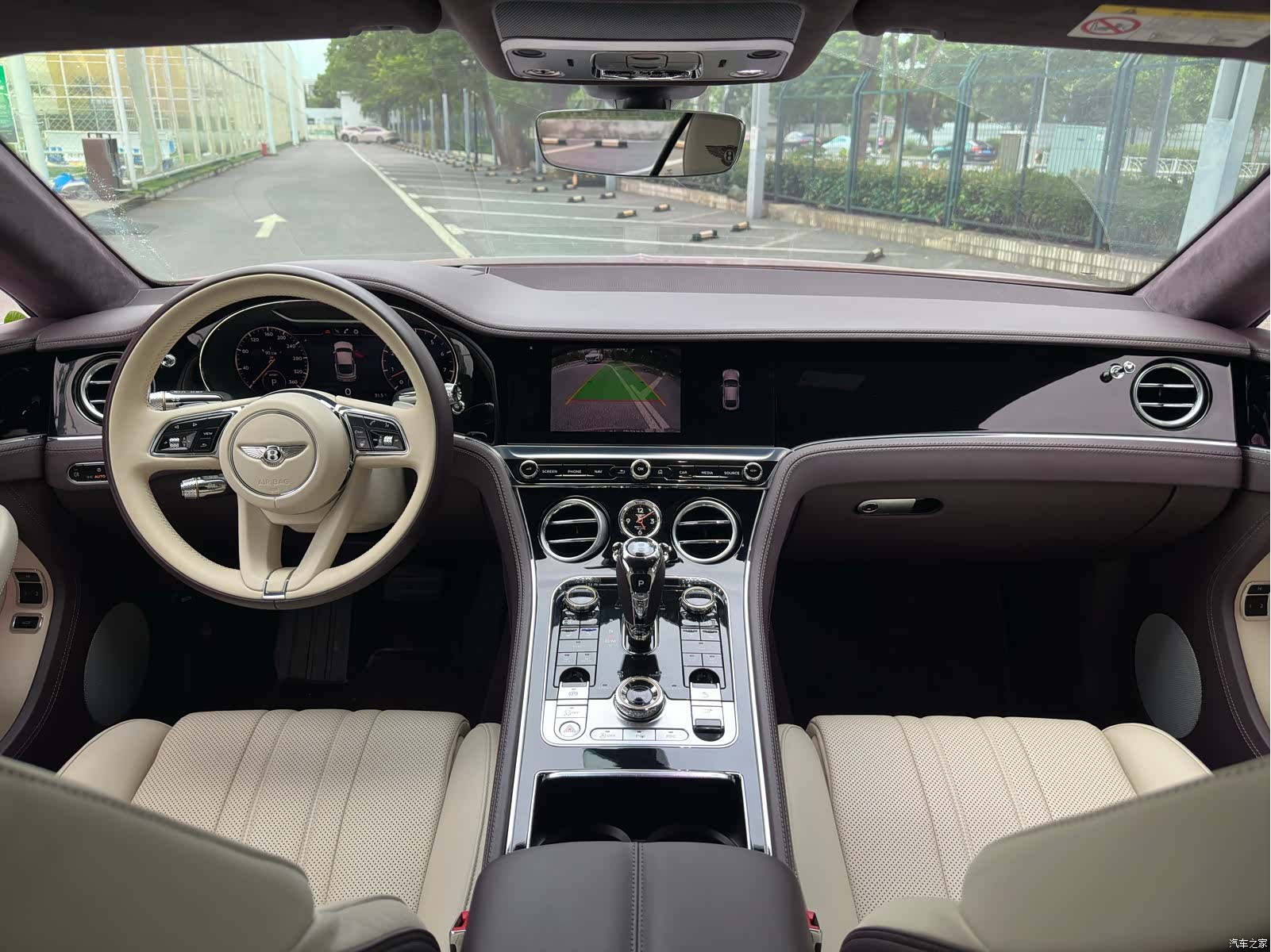 Bentley Continental GT, 2022 16