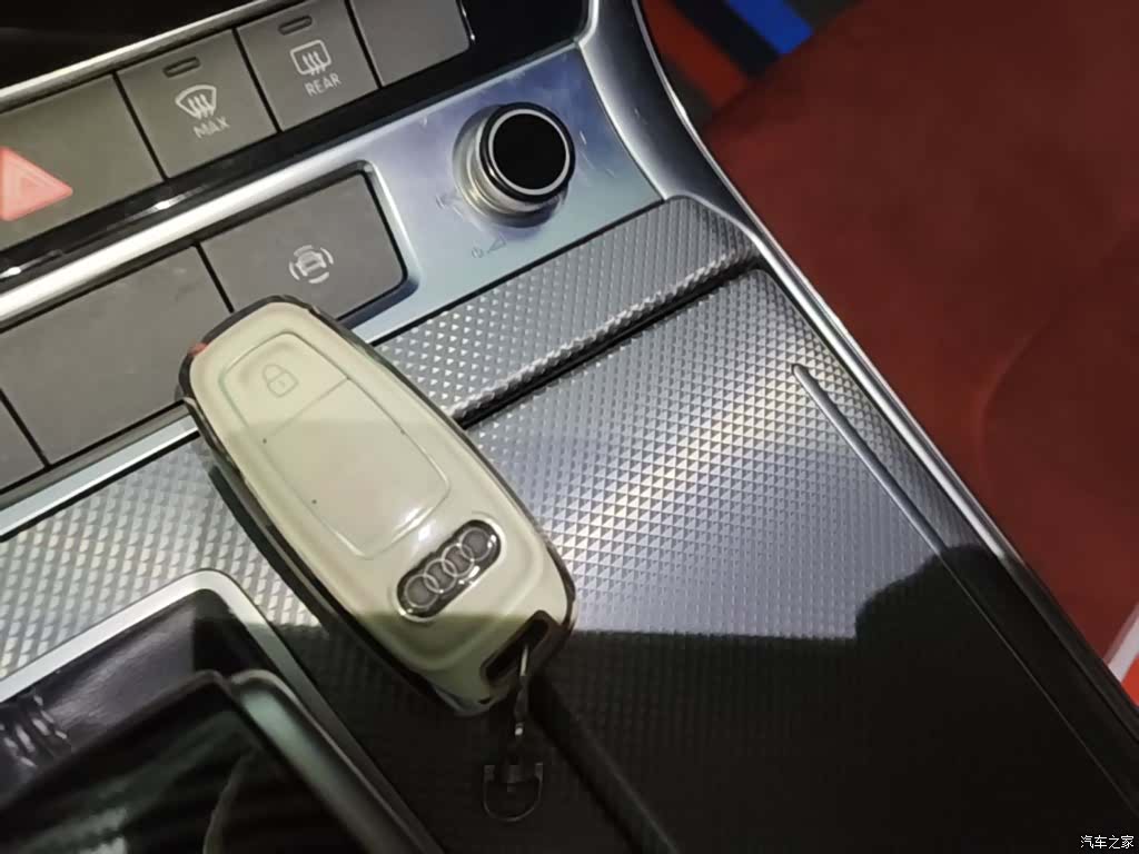 Audi A6L, 2020 15