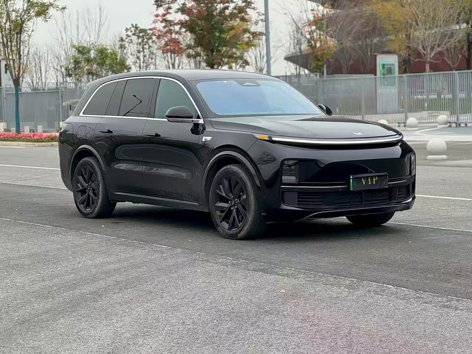 Li Auto Ideal L8