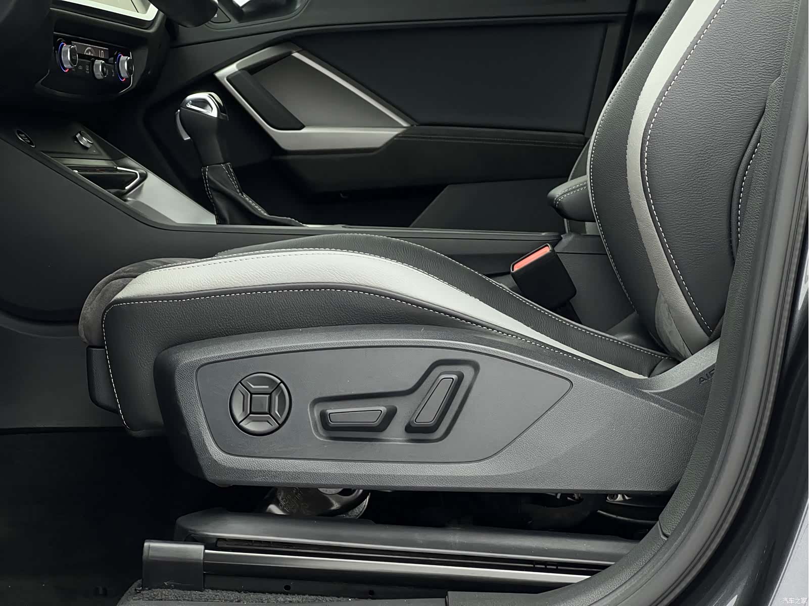 Audi Q3, 2022 20