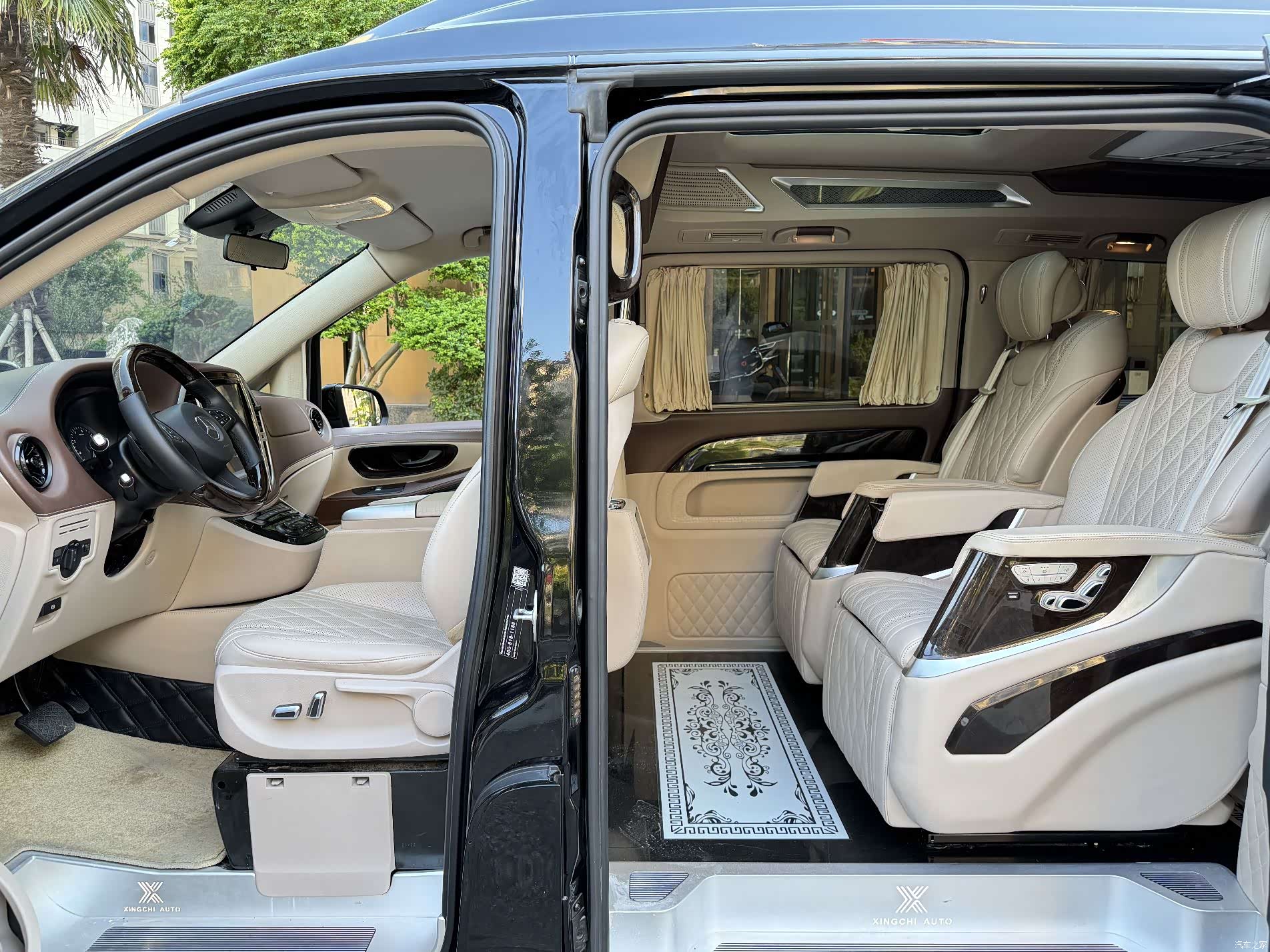 Mercedes-Benz 7, 2022 9