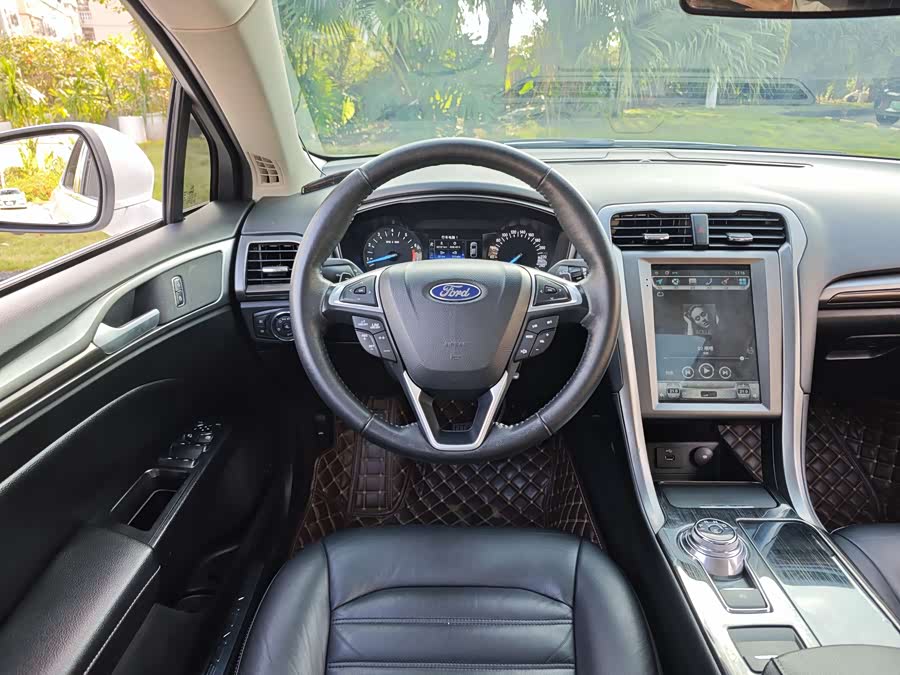 Ford Mondeo 2017, фото 13
