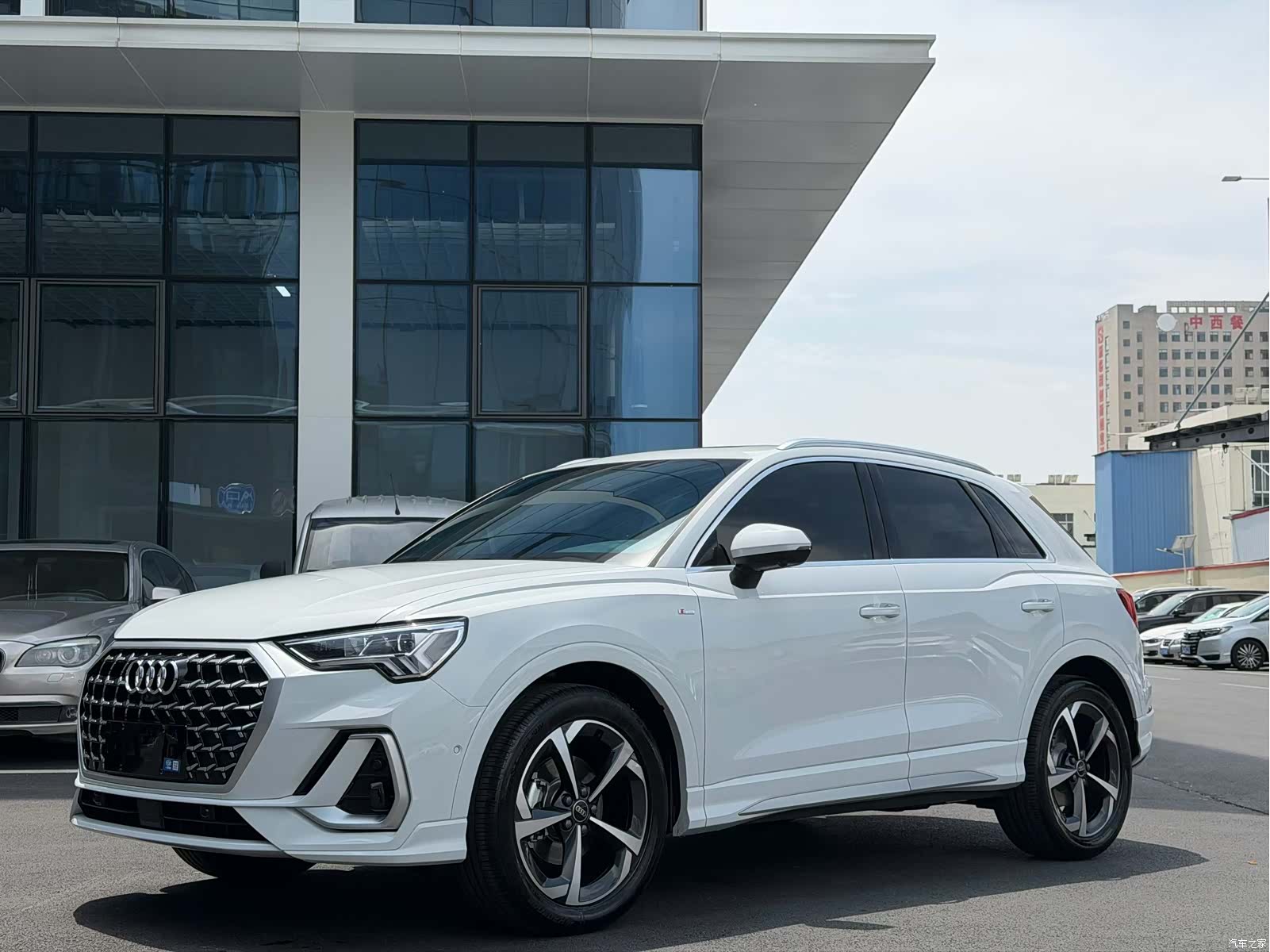 Audi Q3, 2025 3