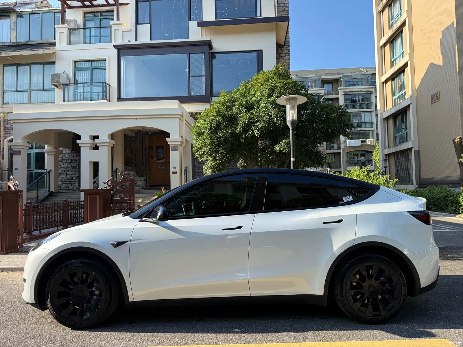 Tesla Model Y, 2024 4