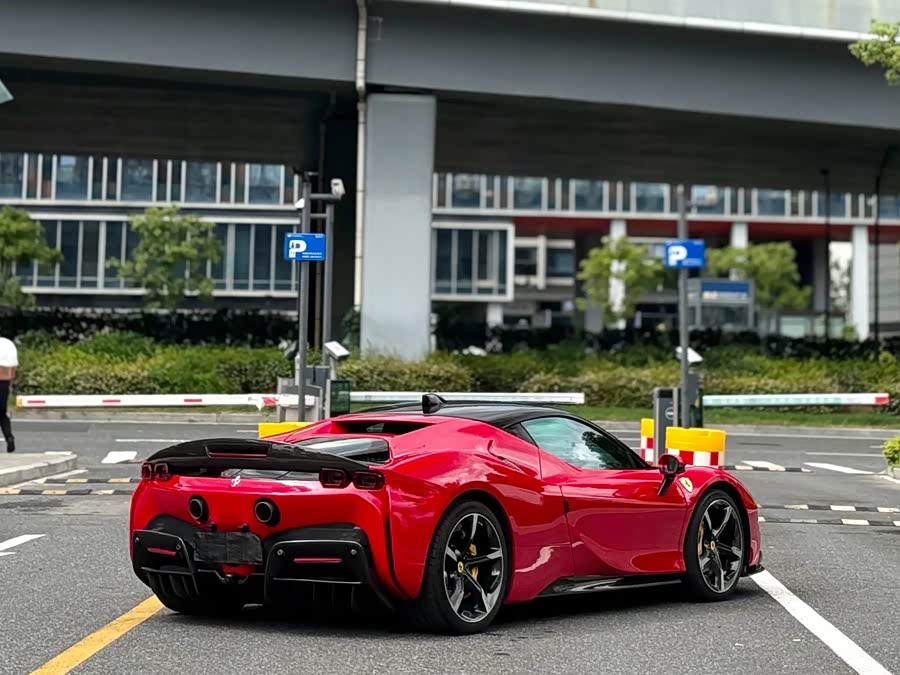 Ferrari SF90 2022, фото 7