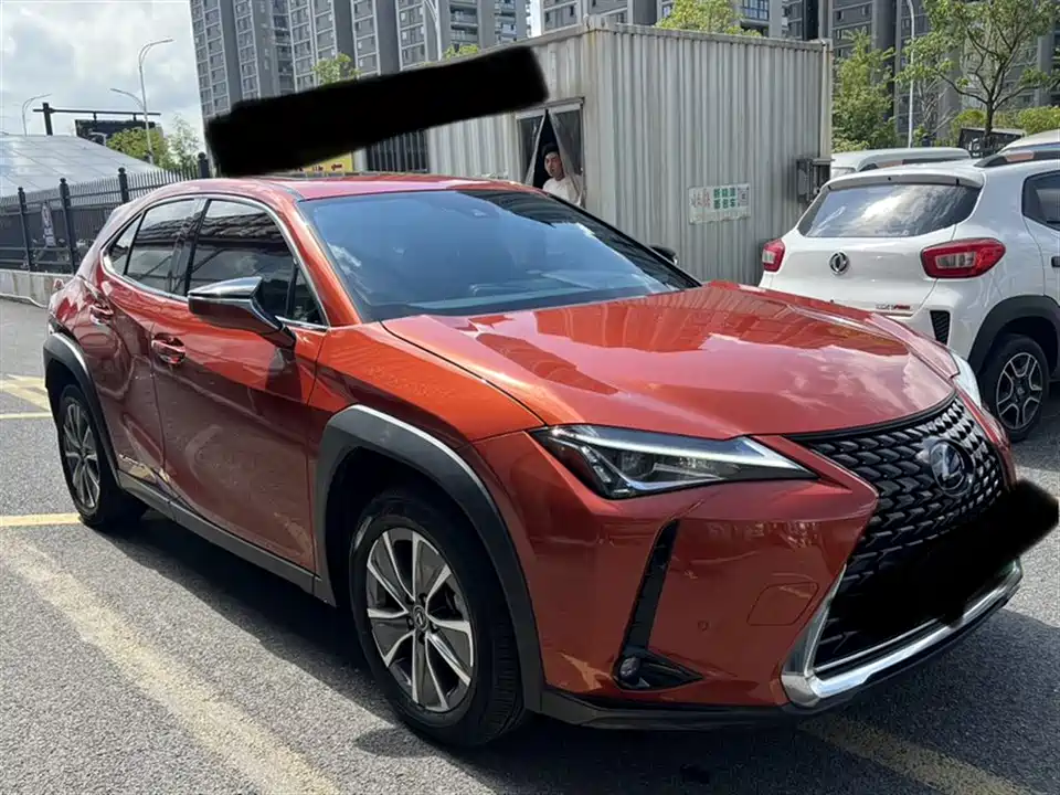 Lexus UX