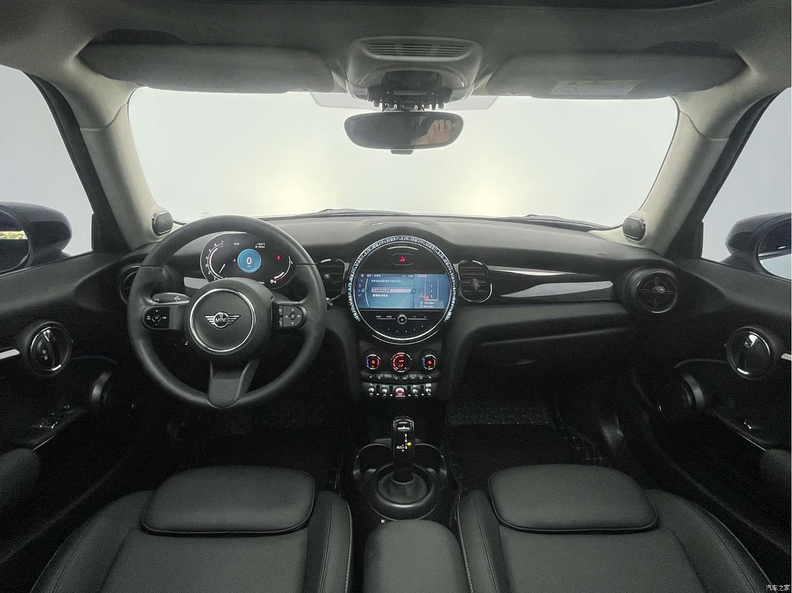 Mini Cooper, 2024 17