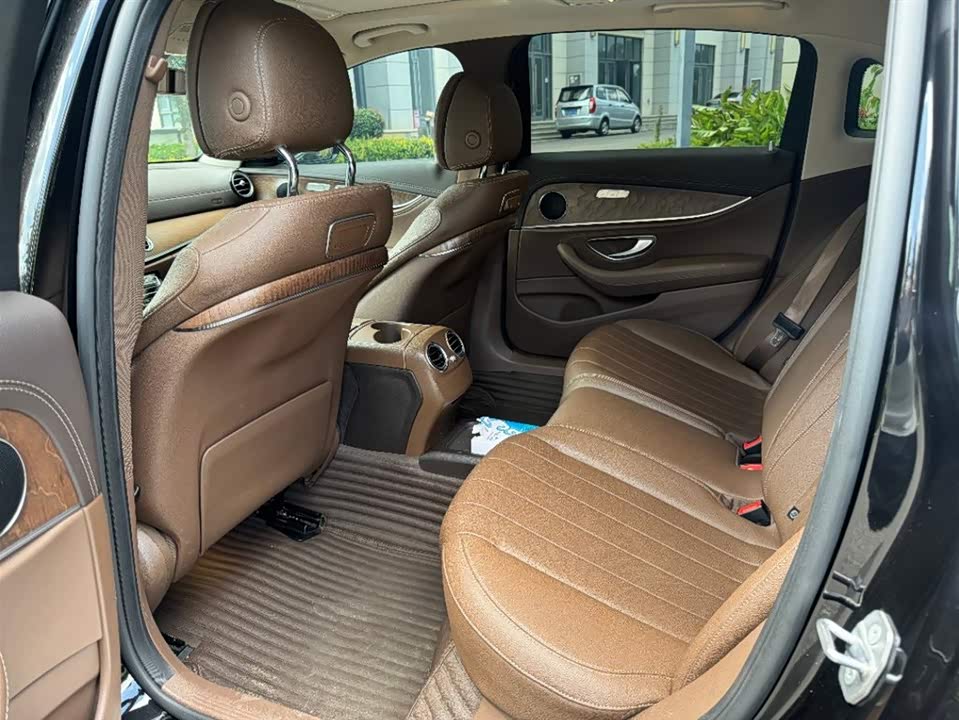 Mercedes-Benz E-class Mercedes-Benz E-class