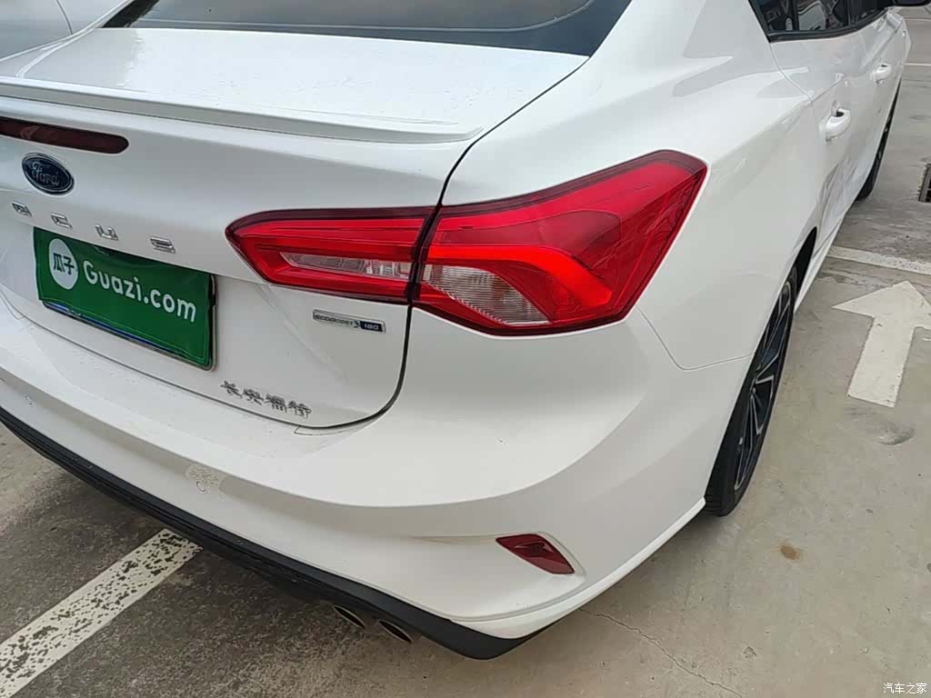 Ford Focus, 2021 8