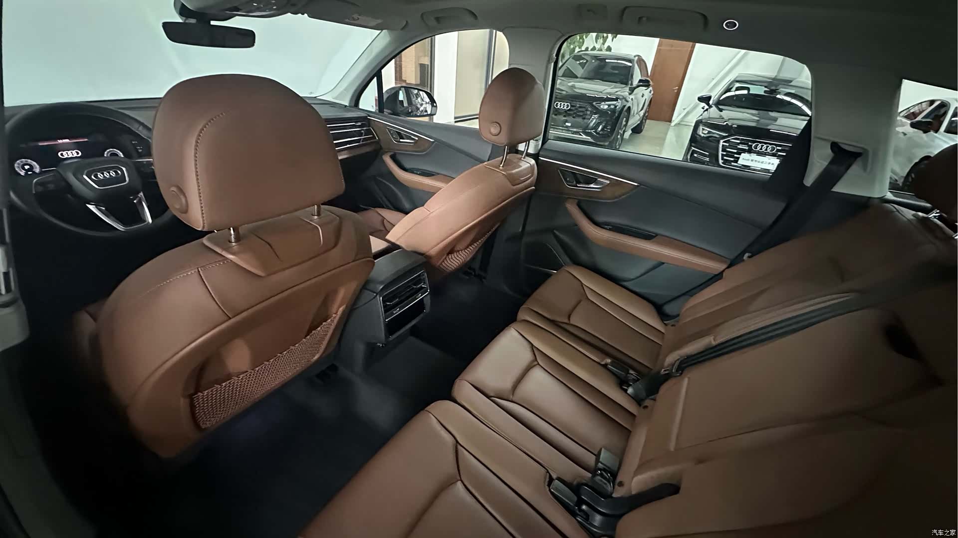 Audi Q7, 2026 7