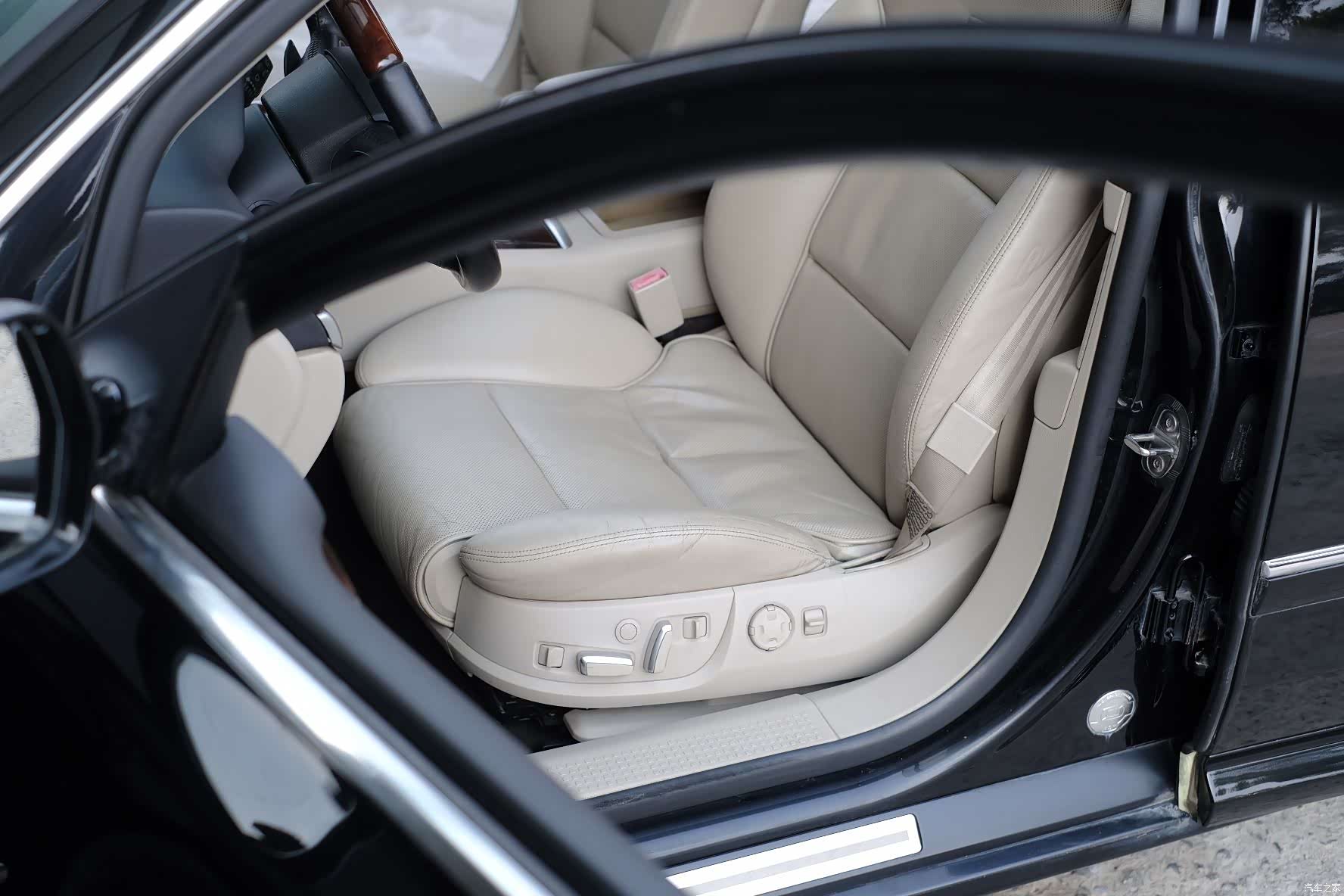 Audi A8L, 2009 27