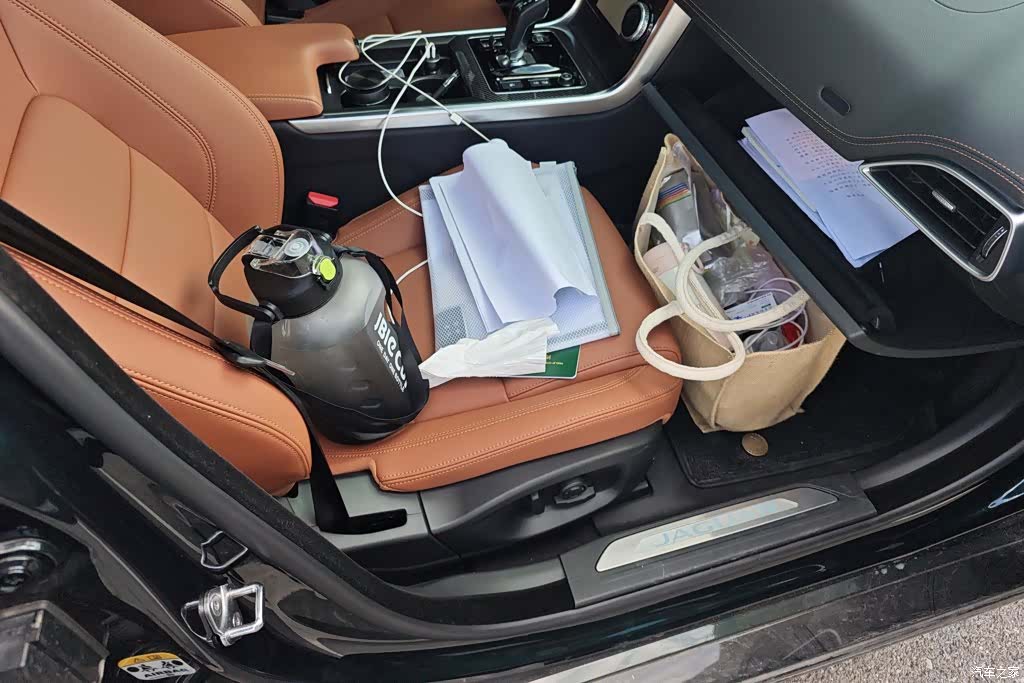 Land Rover XEL, 2024 8