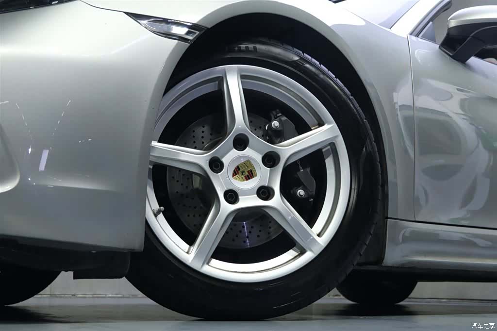 Porsche Boxster, 2024 3