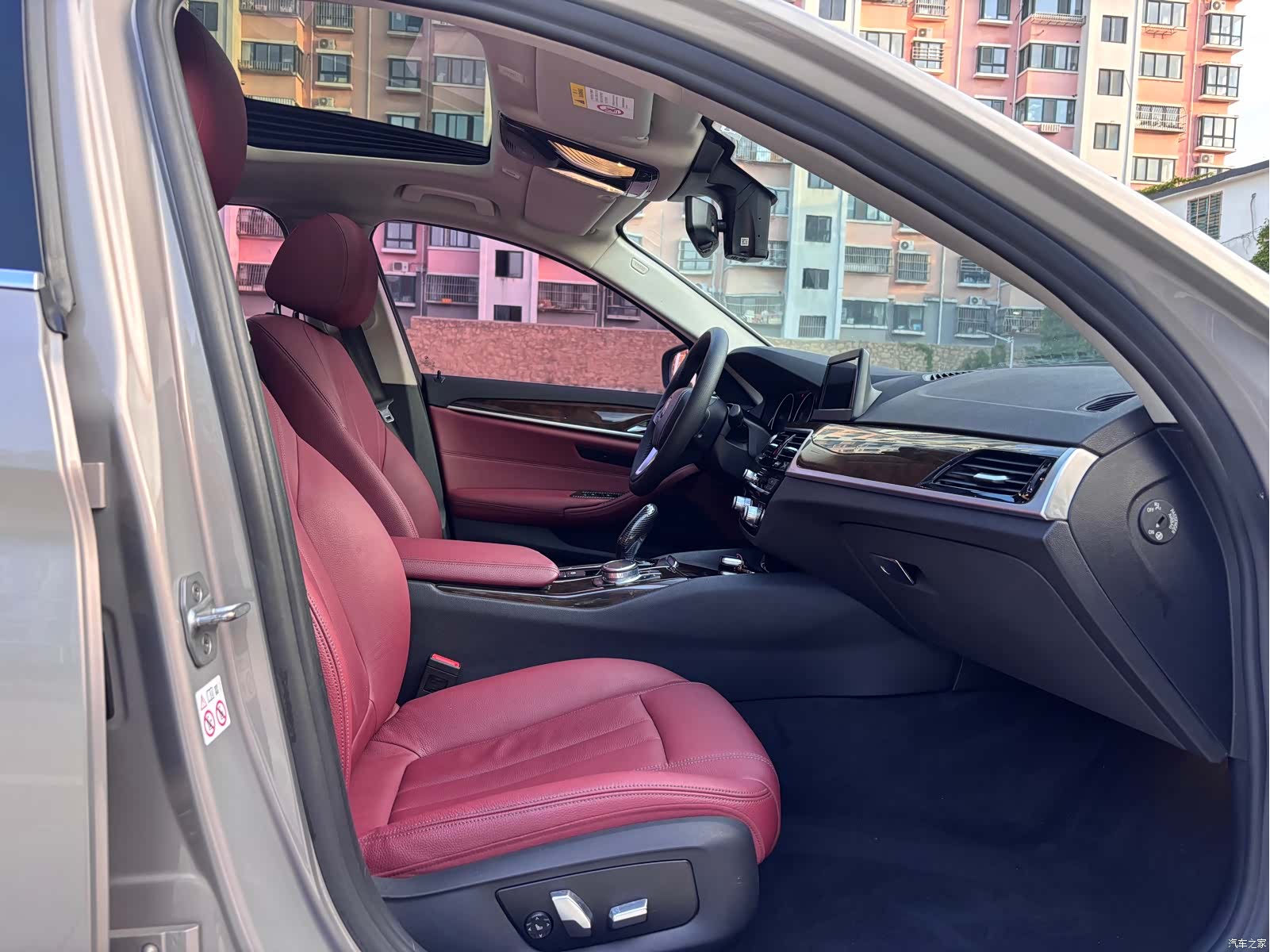 BMW 5 Series, 2018 9