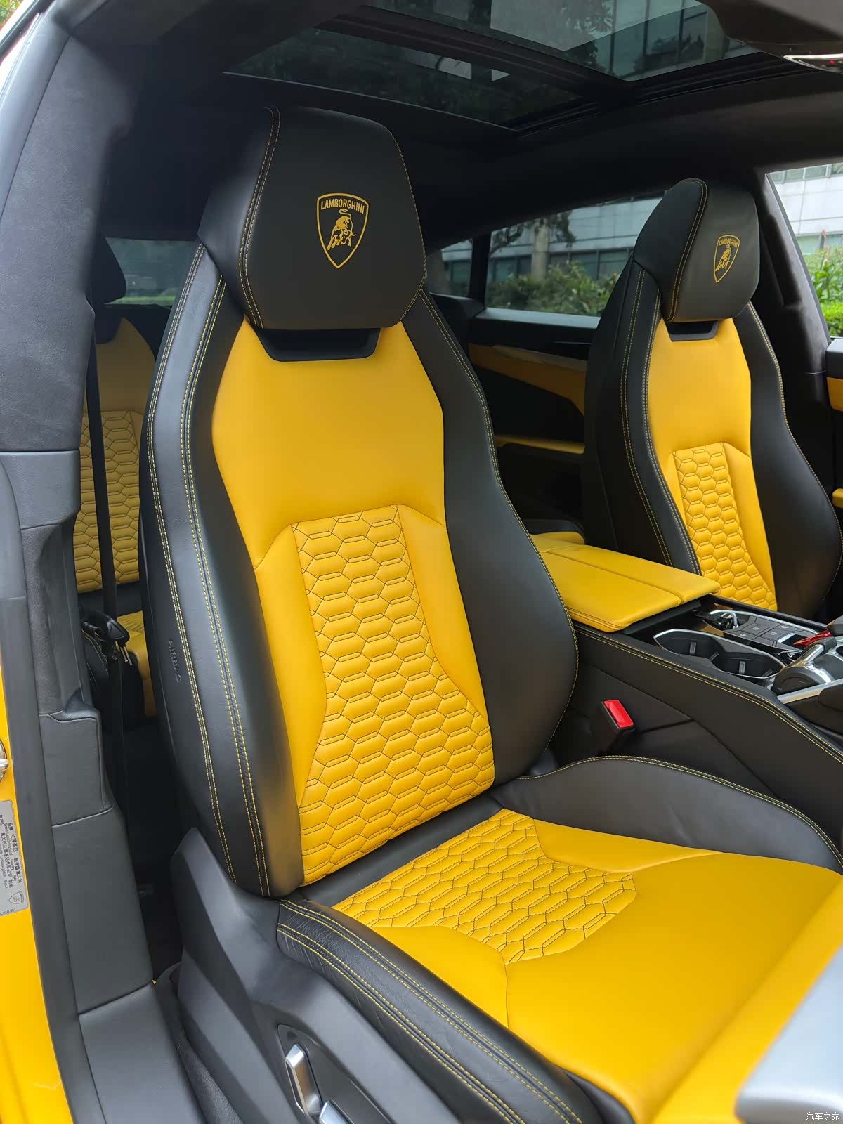 Lamborghini Urus, 2019 14