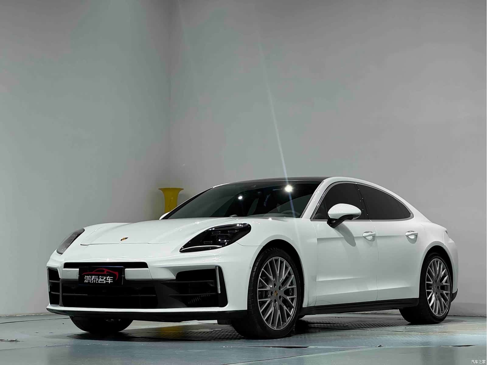 Porsche Panamera, 2025 2