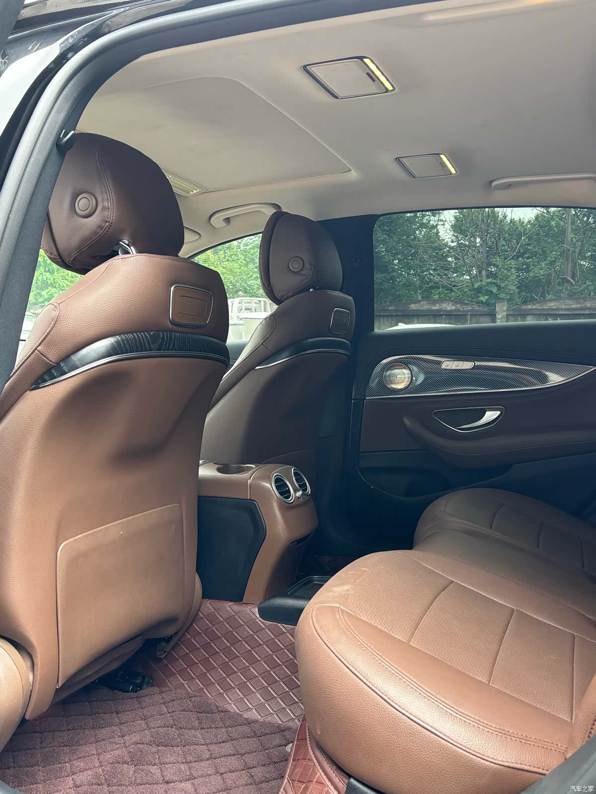 Mercedes-Benz E-Class, 2018 9