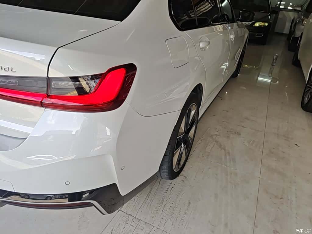 BMW i3, 2024 8