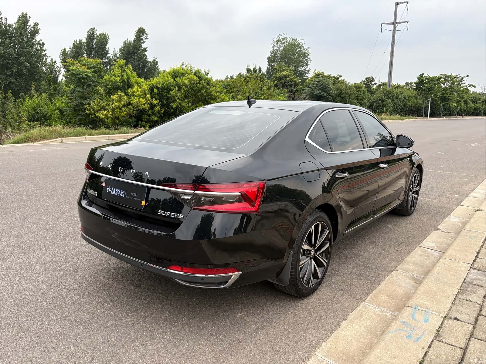 Skoda Superb, 2023 все фото