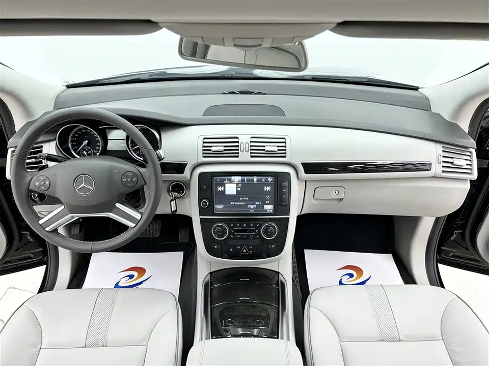 Mercedes-Benz R-class