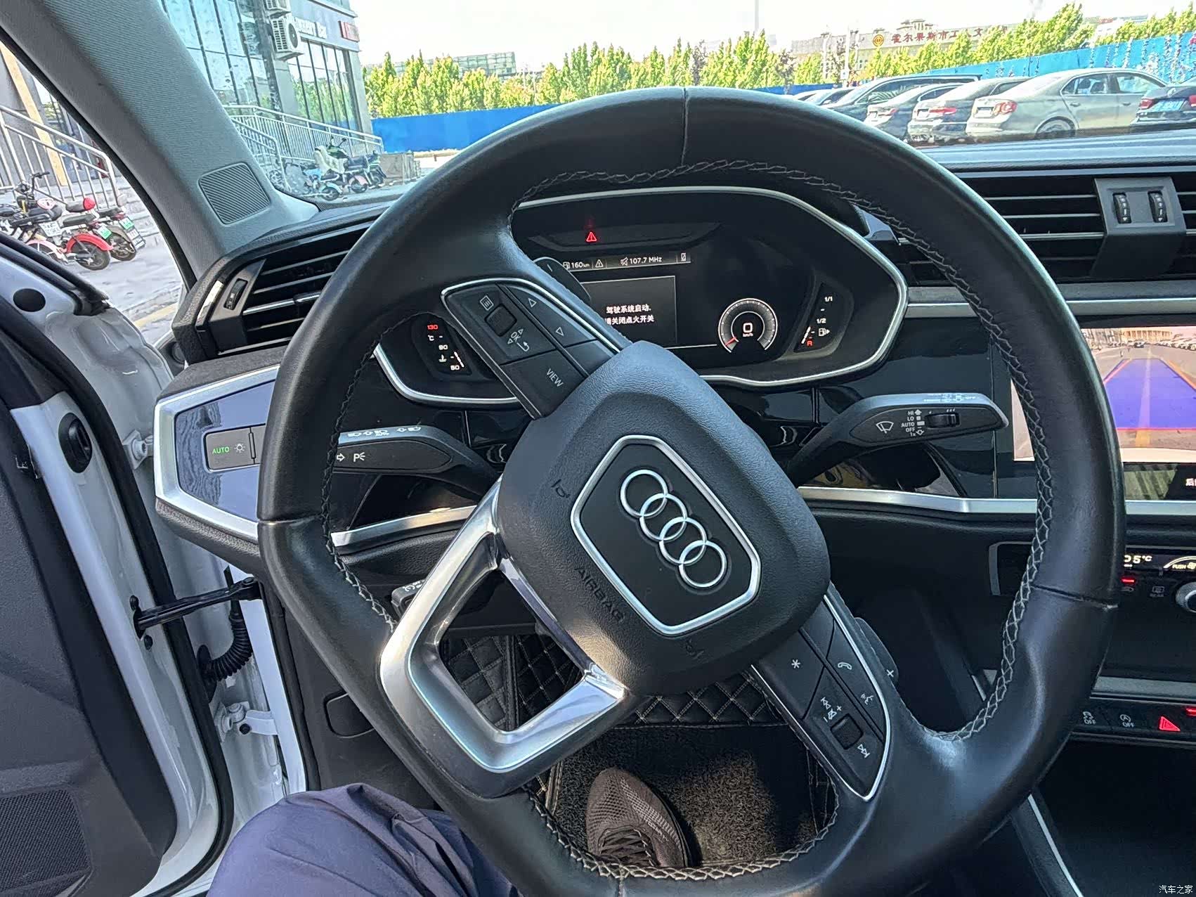 Audi Q3, 2022 13