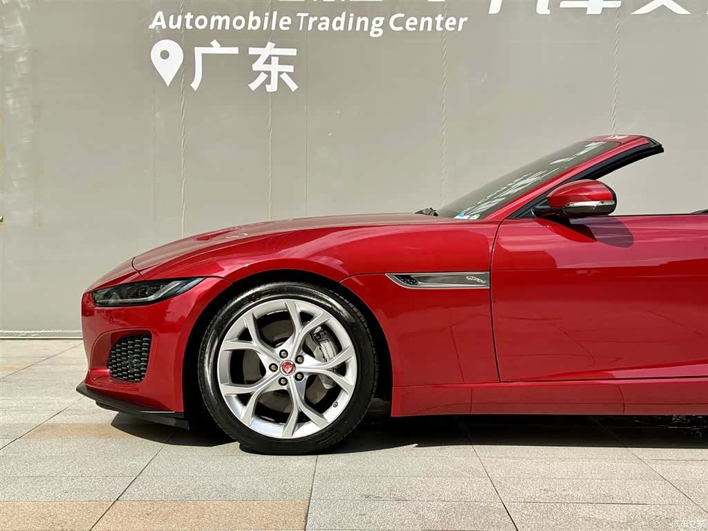 Jaguar F-TYPE, 2021 24