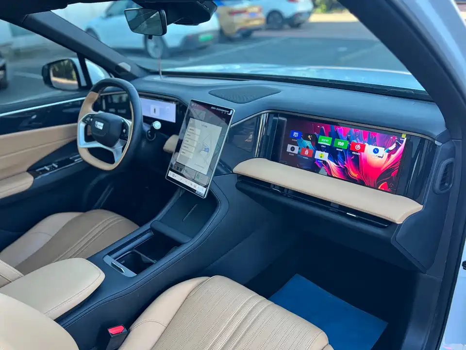 Geely Galaxy Galaxy L7