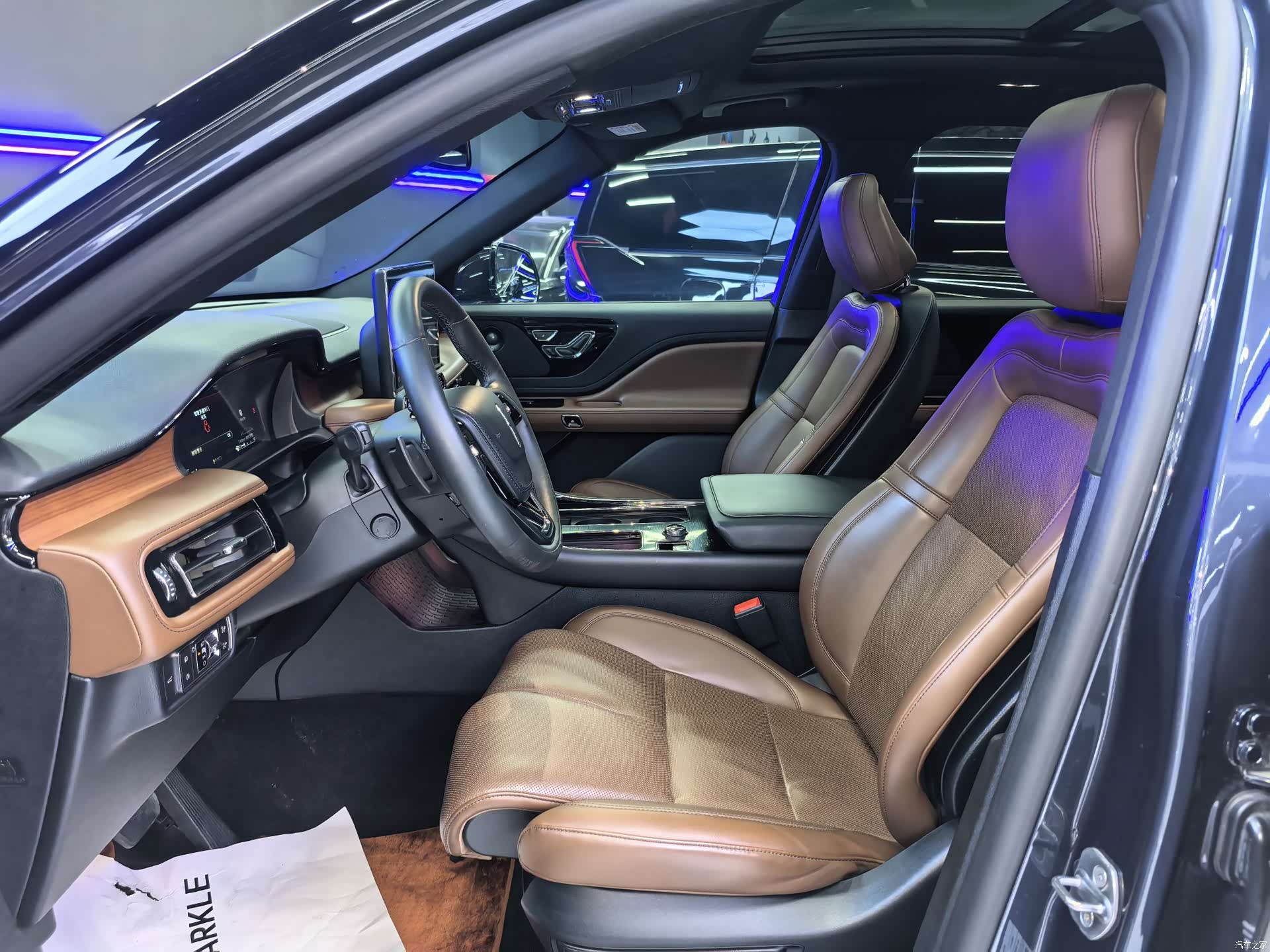 Lincoln Aviator, 2020 8