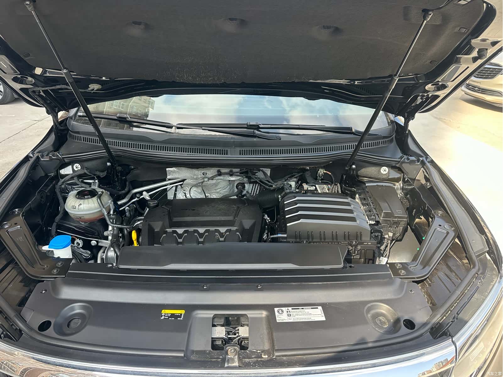 Volkswagen Viloran, 2023 27