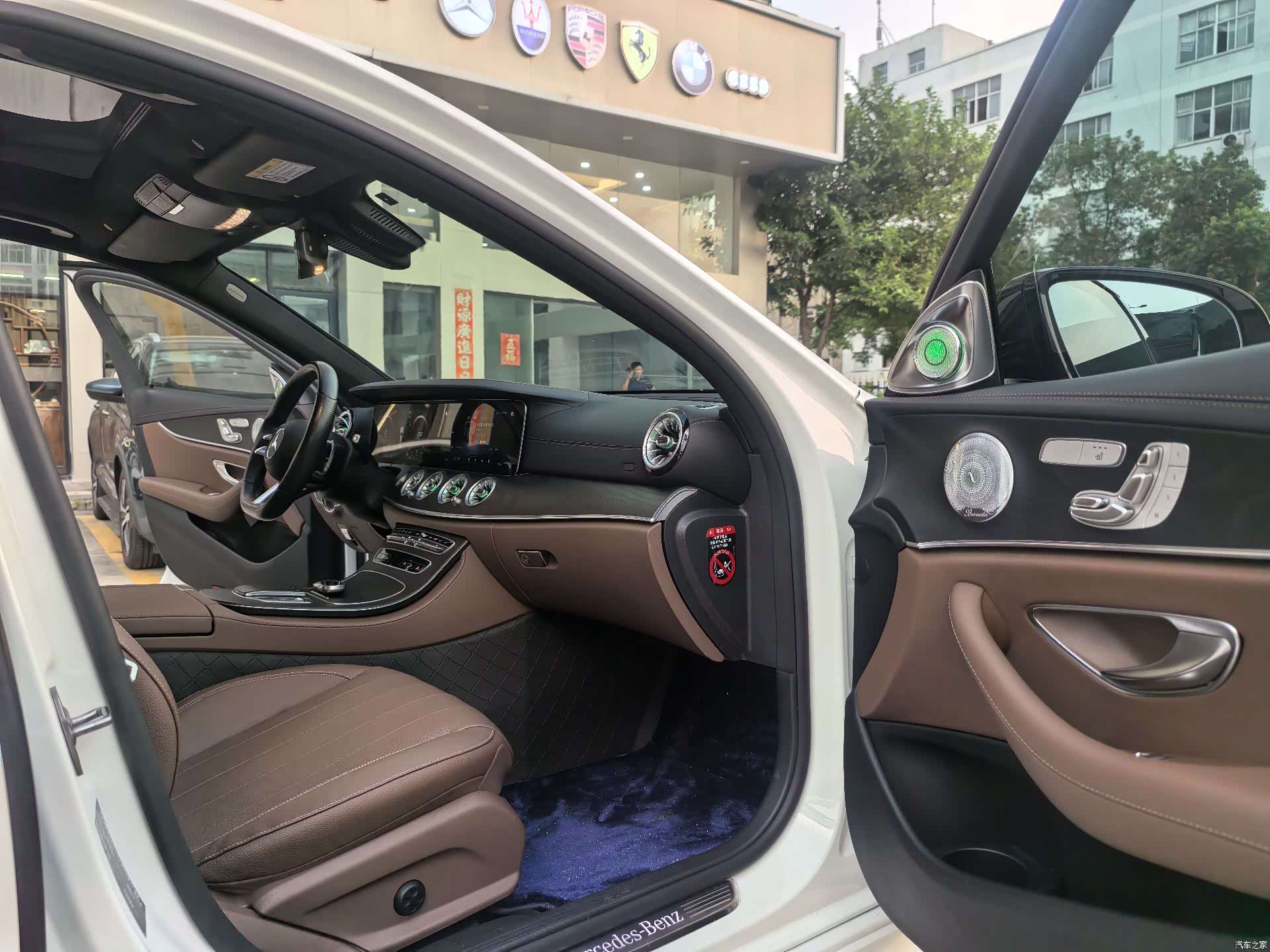 Mercedes-Benz E-Class, 2022 11