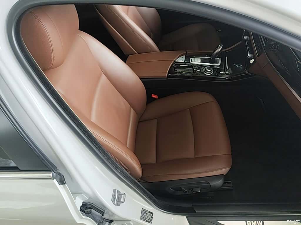 BMW 5 Series, 2014 25