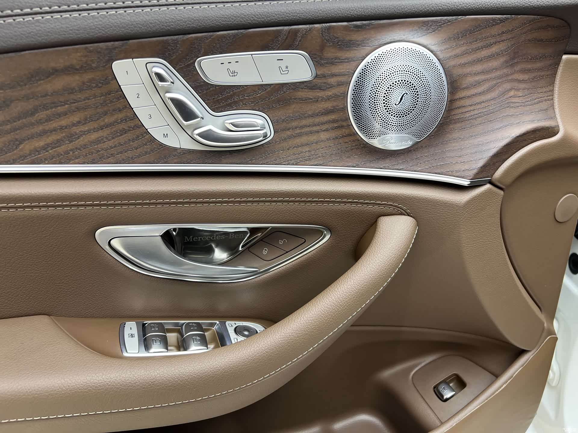 Mercedes-Benz E-Class, 2021 12