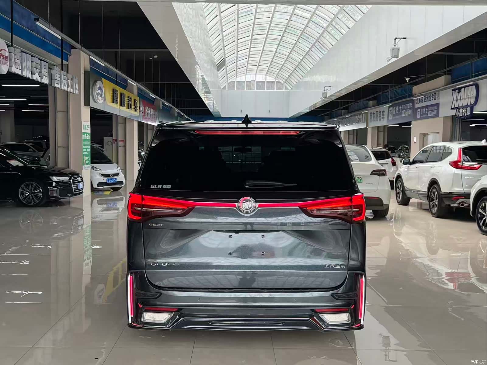 Buick GL8, 2021 все фото
