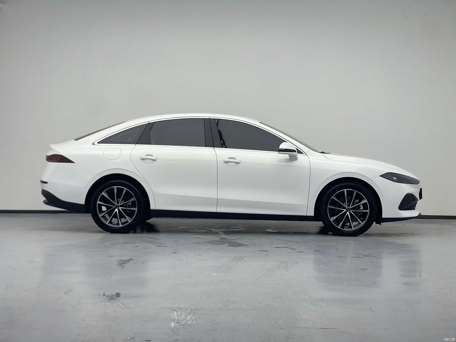 Roewe D7, 2025 19