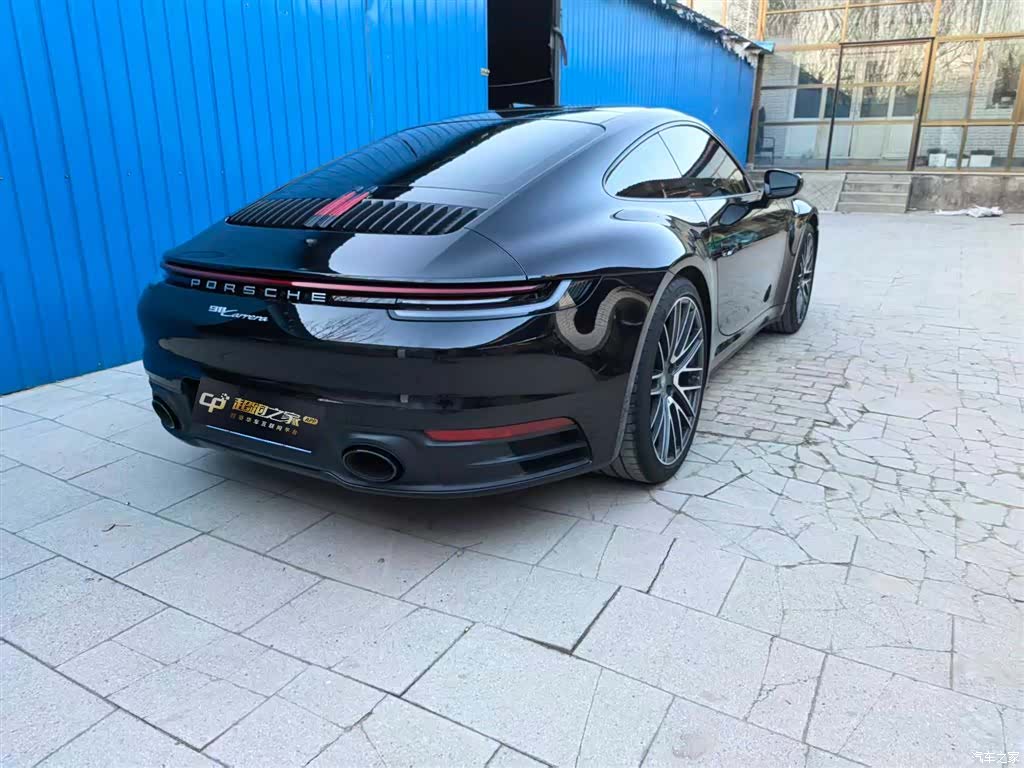 Porsche 911, 2023 4