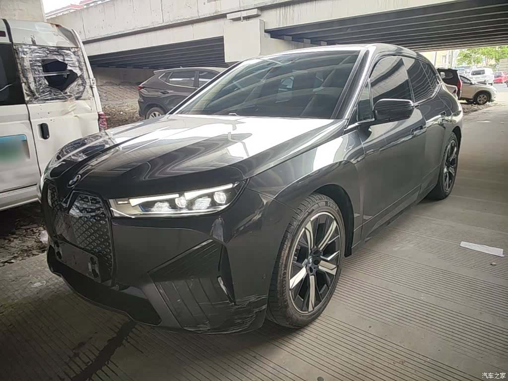 BMW iX, 2023 2