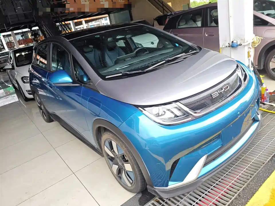 BYD dolphin