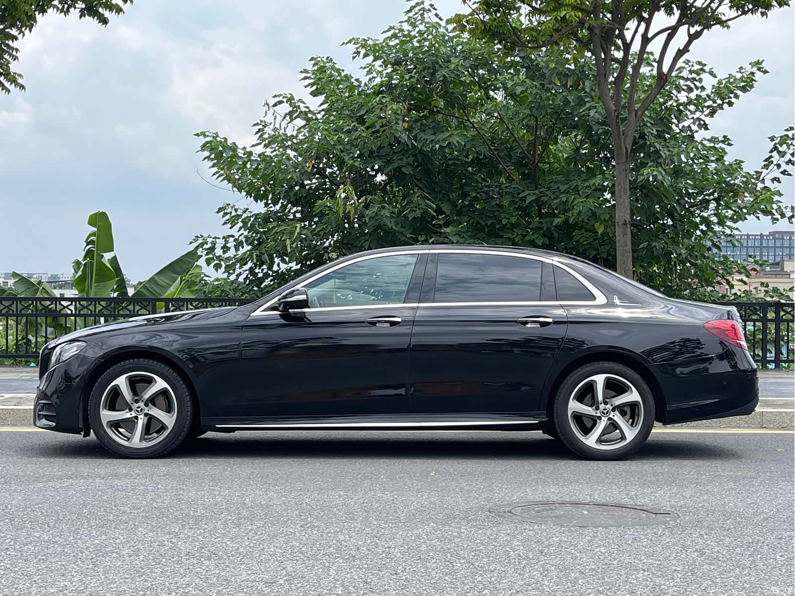 Mercedes-Benz E-Class, 2017 3