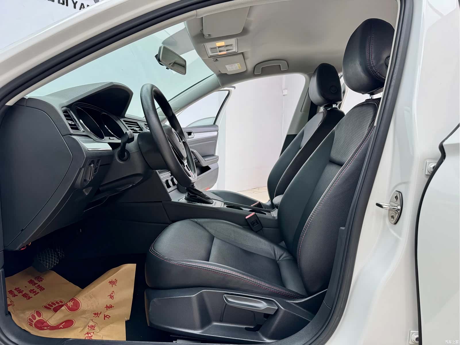 Volkswagen Lamando, 2018 все фото
