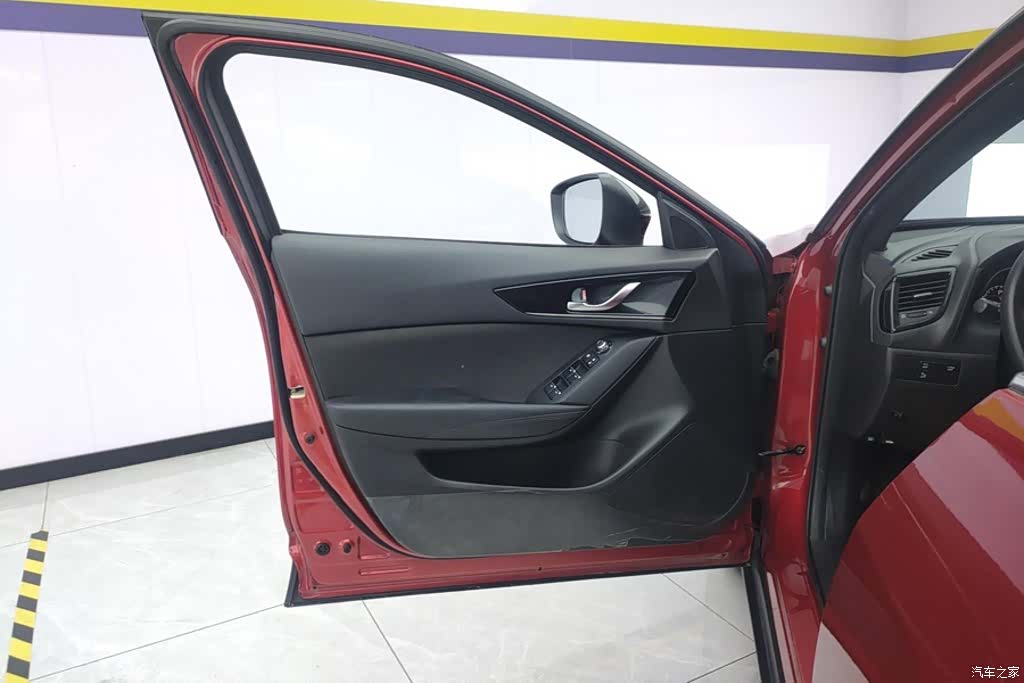 Mazda CX-4, 2022 7