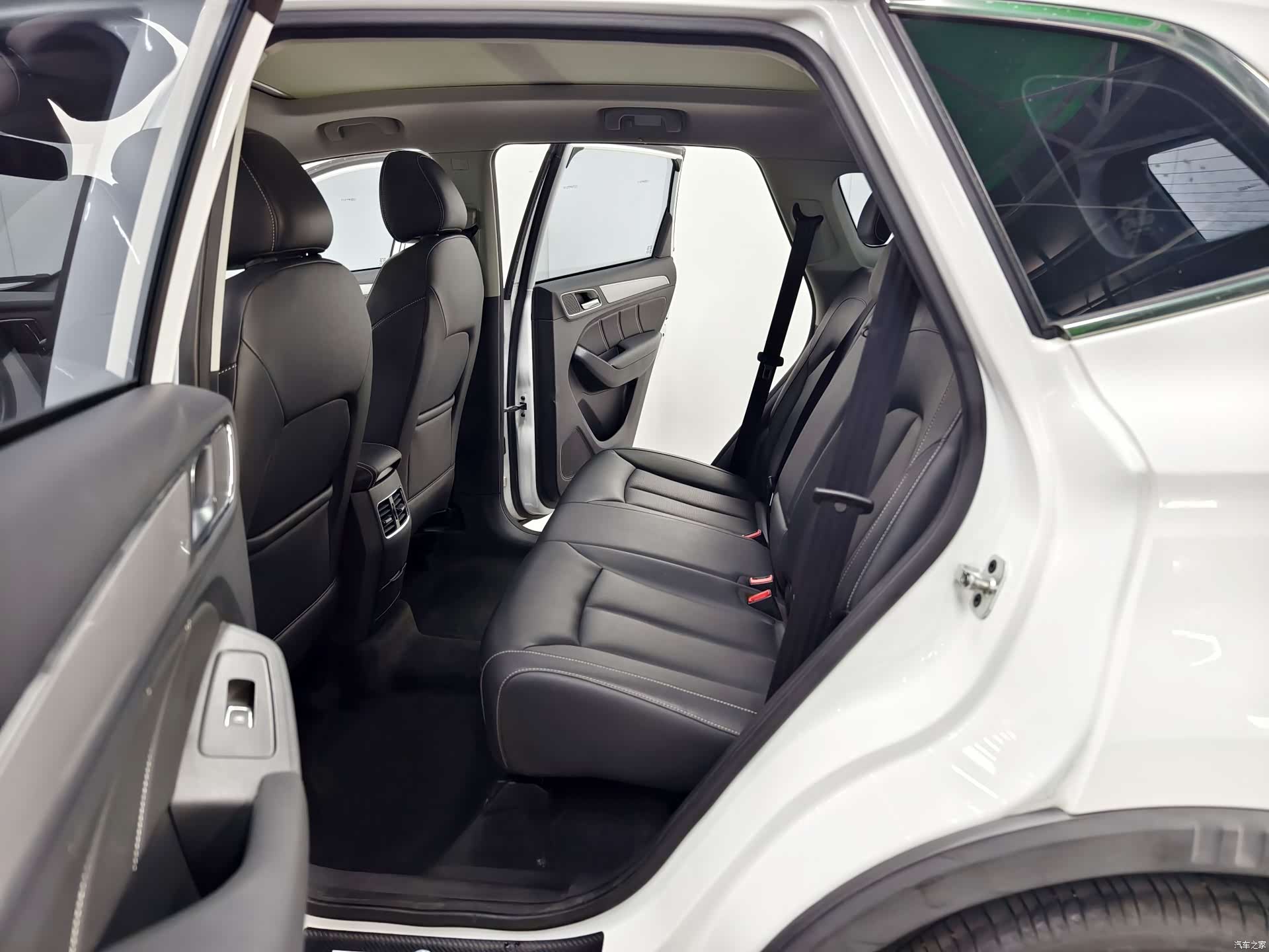 Roewe RX5, 2020 13