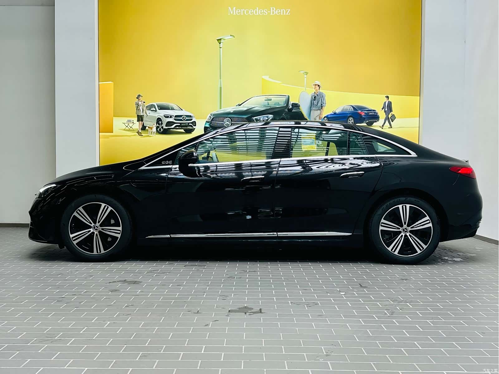 Mercedes-Benz EQE, 2025 4
