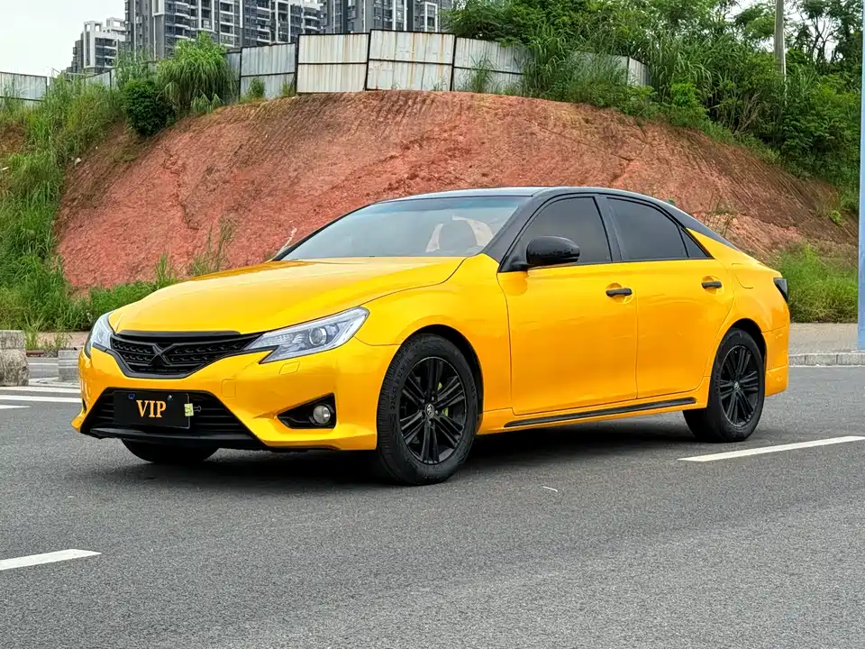Toyota Reiz