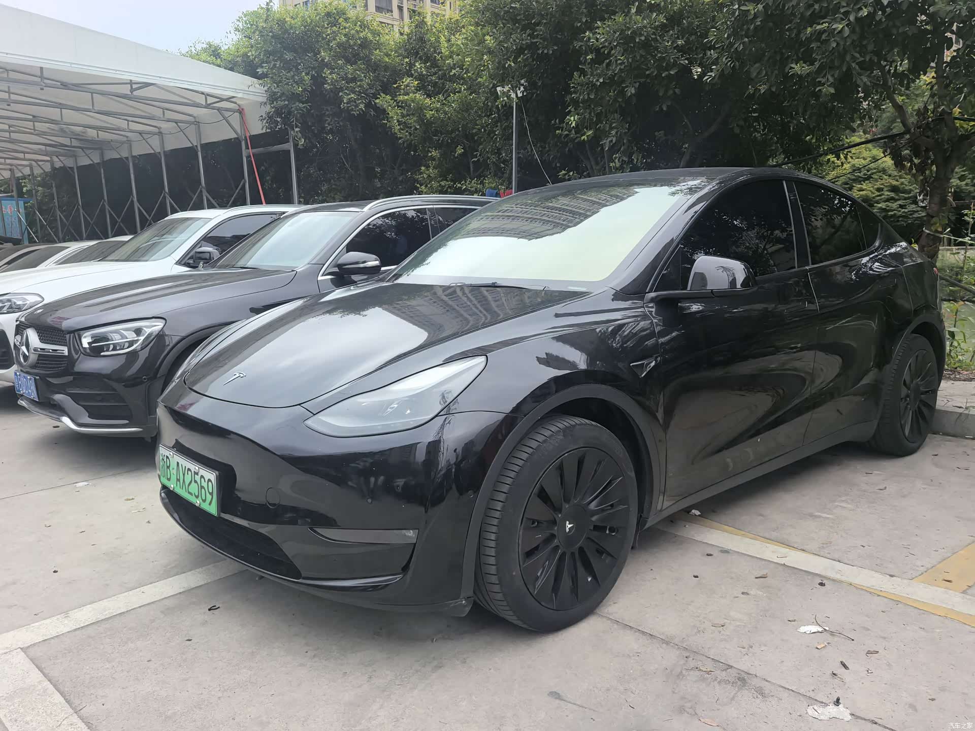 Tesla Model Y, 2024 1