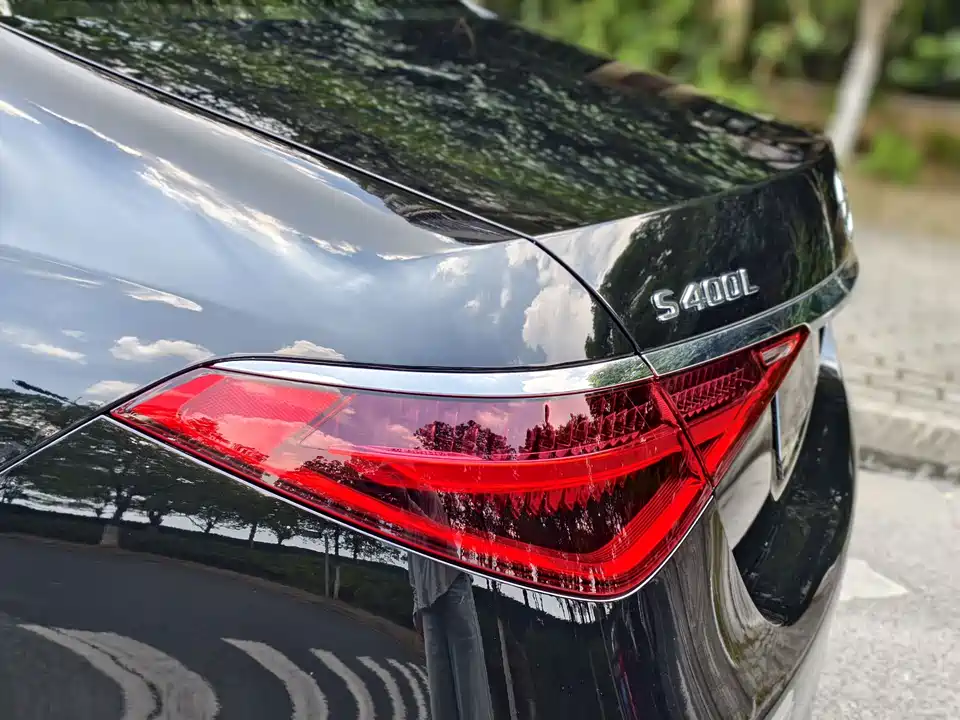 Mercedes-Benz S-class Mercedes-Benz S-class