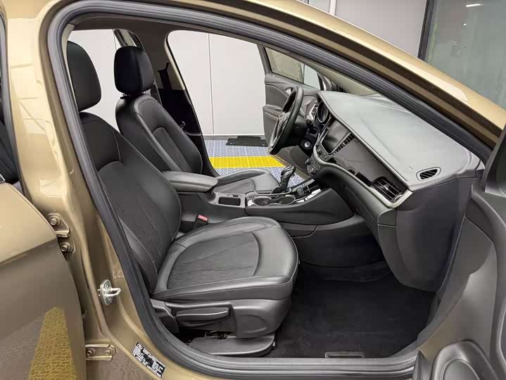 Buick Verano 2015 san xiang 20T Dual-clutch Leading