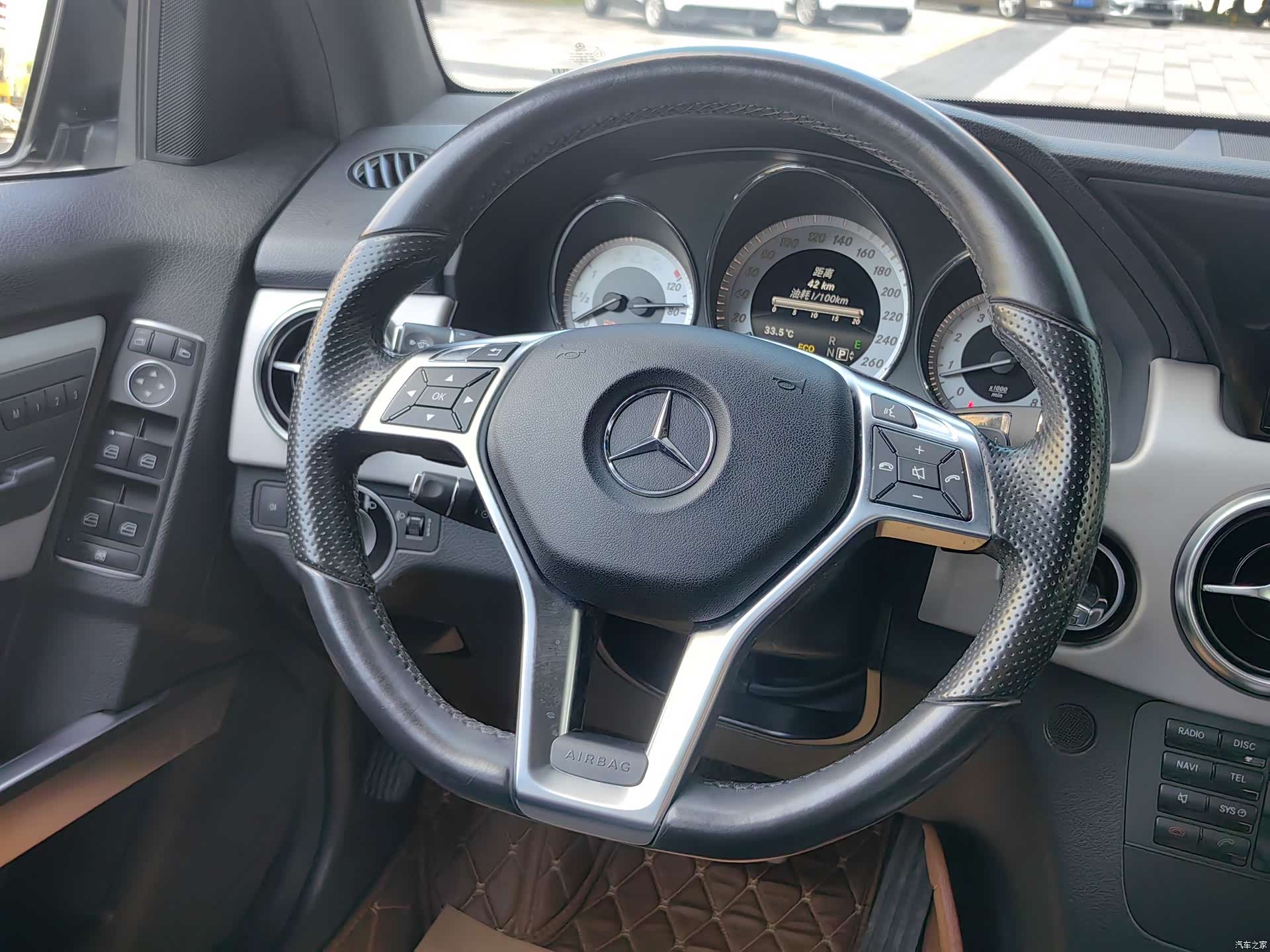 Mercedes-Benz GLK-Class, 2015 14